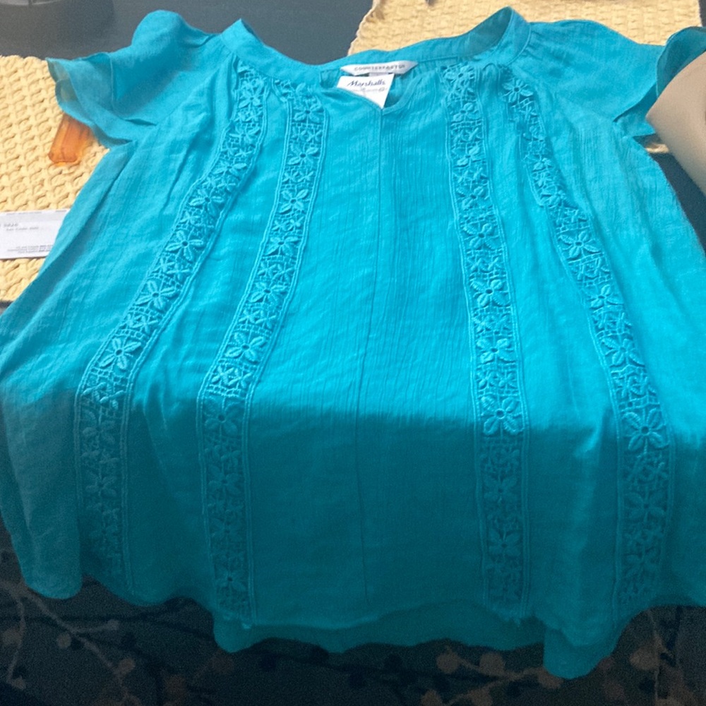 Woman’s blouse